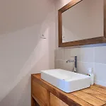 Azzurro Stanišovi