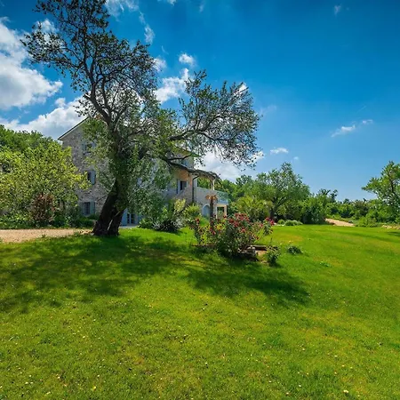 Azzurro Prázdninový dům Stanisovi